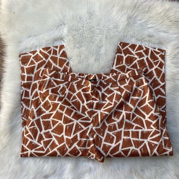 ARTSY Bob Mackie wearable art abstract giraffe capris  1X - Picture 1 of 3